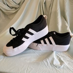 Adidas Nizza Platform--Black/White Cloud--Gently Used